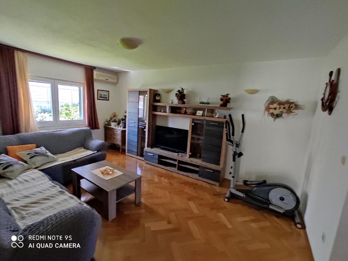 Apartmani Jole Trogir Exterior foto
